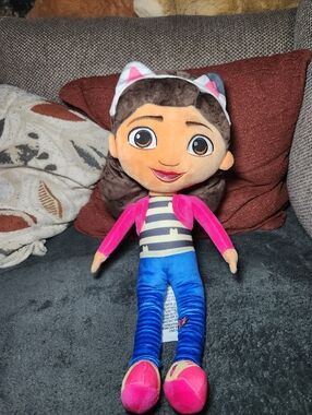 Franco DreamWorks Gabby's Dollhouse Plush Cuddle Pillow Buddy 20 Inch Like New